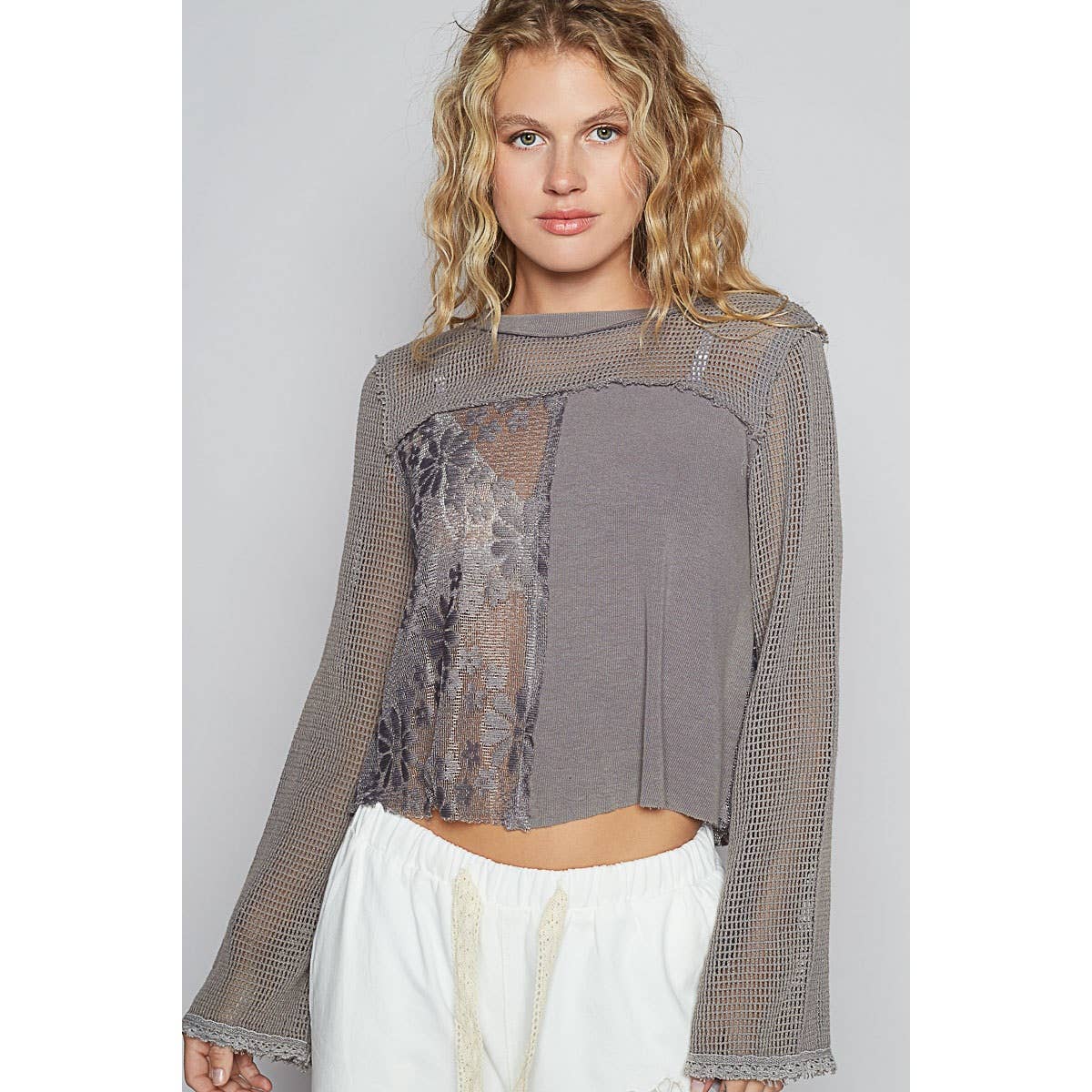 Round neck long sleeve lace crochet contrast top: IRON GREY