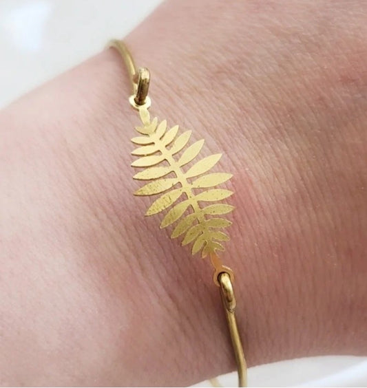 Fern Leaf Brass Bangle - Sara Sela Collection