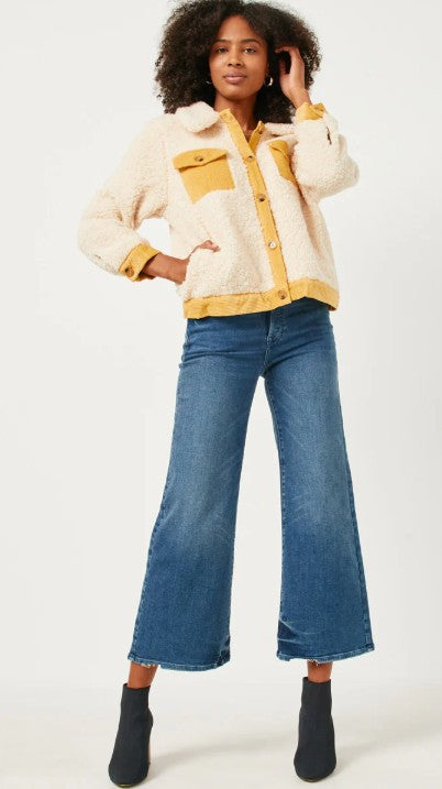 Contrast Corduroy Trimmed Button Up Sherpa Jacket