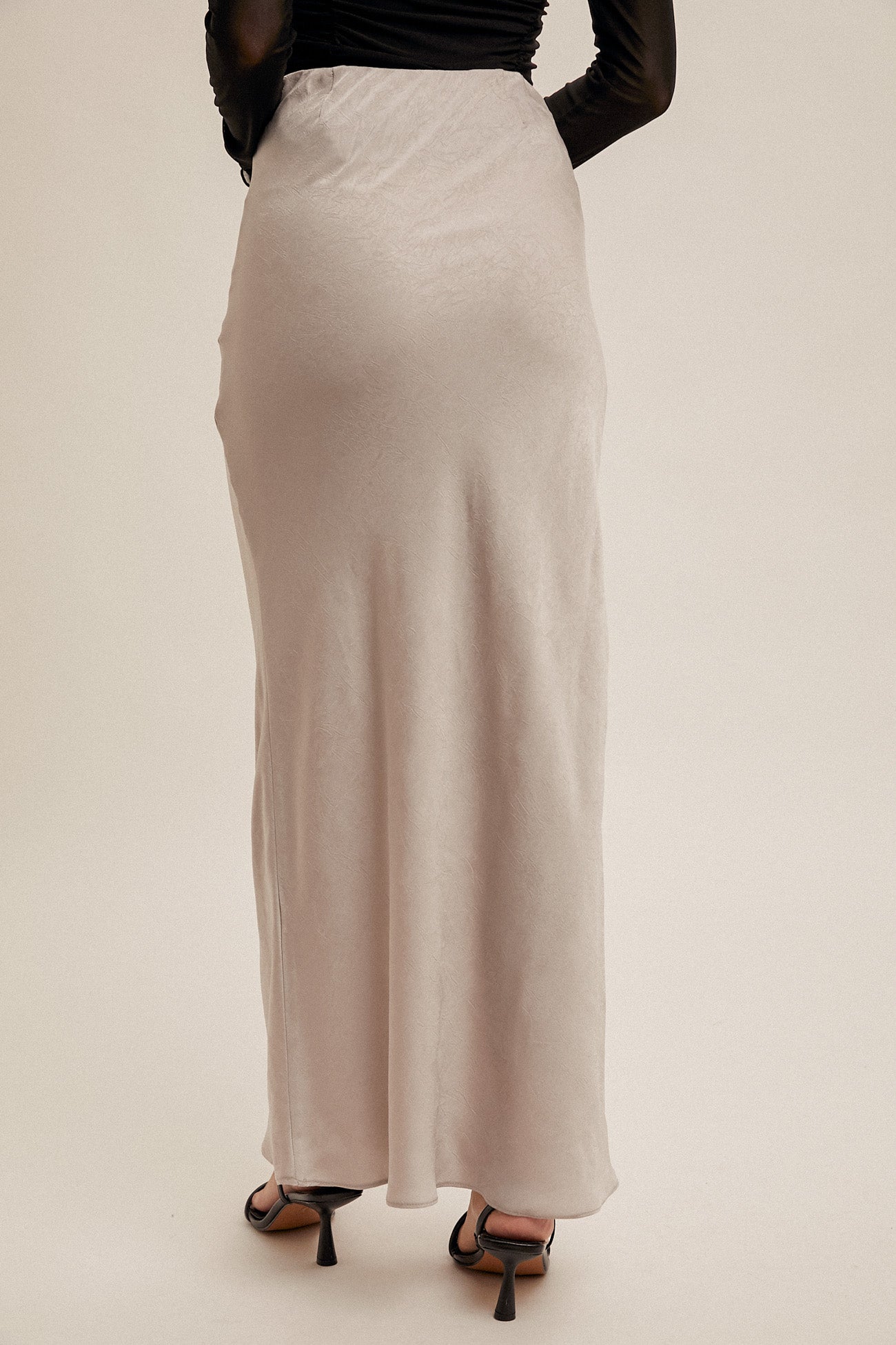 CRINKLE TEXTURED SKIN MAXI SKIRT - NWT