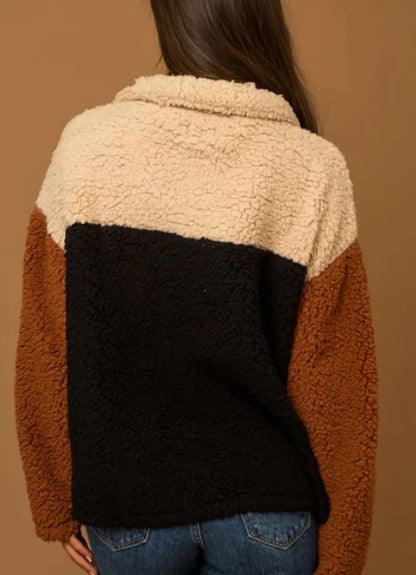 Colorblock Sherpa Pullover with Leopard Detail 🐆