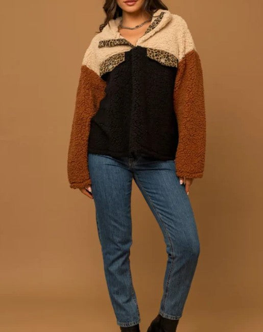 Colorblock Sherpa Pullover with Leopard Detail 🐆